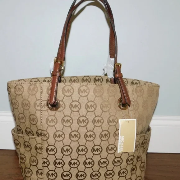 NWT Michael Kors Tote - Picture 3 of 7